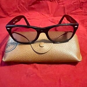 Womens Ray-Bans Wayfarer Sunglasses